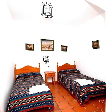 Apartamento Turísticos Rural Tinaos Bubión
